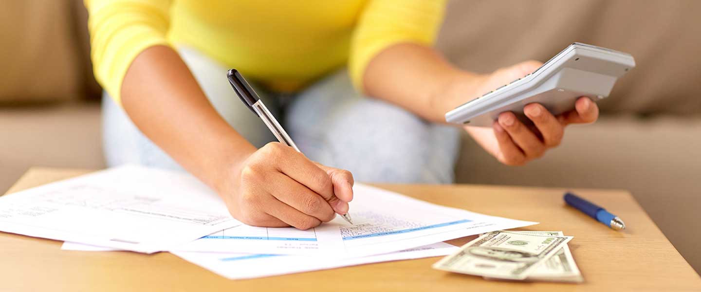 Budgeting and debt management tools from Blackhawk Community Credit Union
